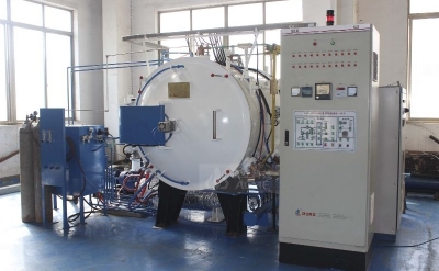 陶瓷粉末烧结设备选型指南：真空烧结炉 vs 无压烧结炉对比