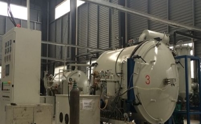 金属粉末烧结新突破：真空高温炉如何实现高性能均匀致密化？上海冠顶工业设备揭秘定制化解决方案